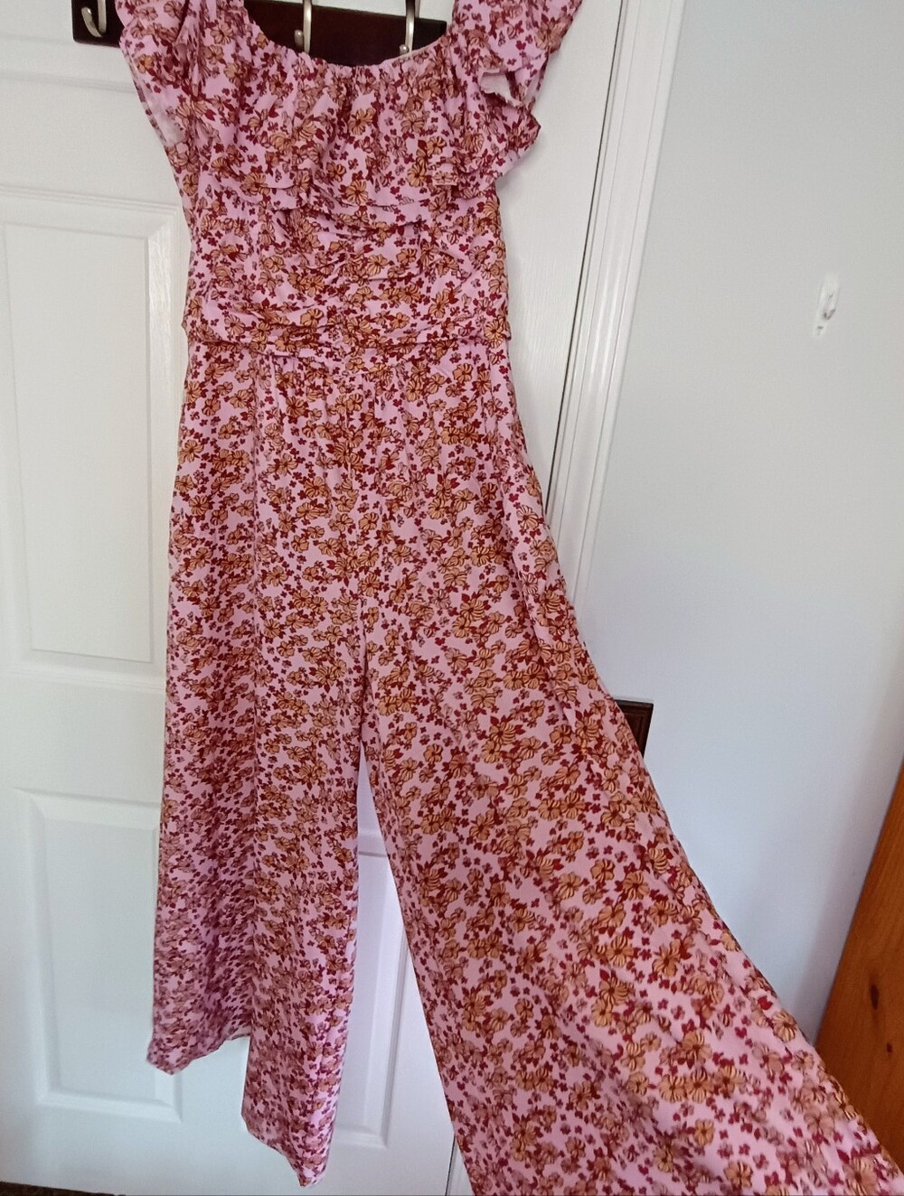 Floral Jumpsuit XL Women Wide Leg  Wear On or Off Shoulder Light Cool Fabric NEW